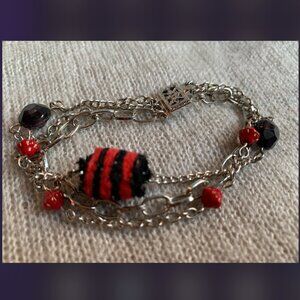 2x14$ ☃️ ❄️  CREATION - Recycle fabric Pompom bracelet beads chains Red black